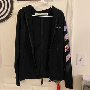Off-white hoodie with zip